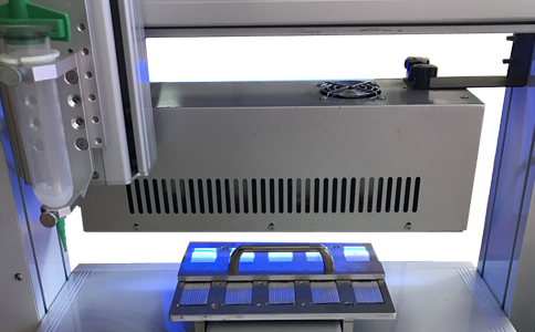 自動點膠固化一體機 自動點膠固化一體機